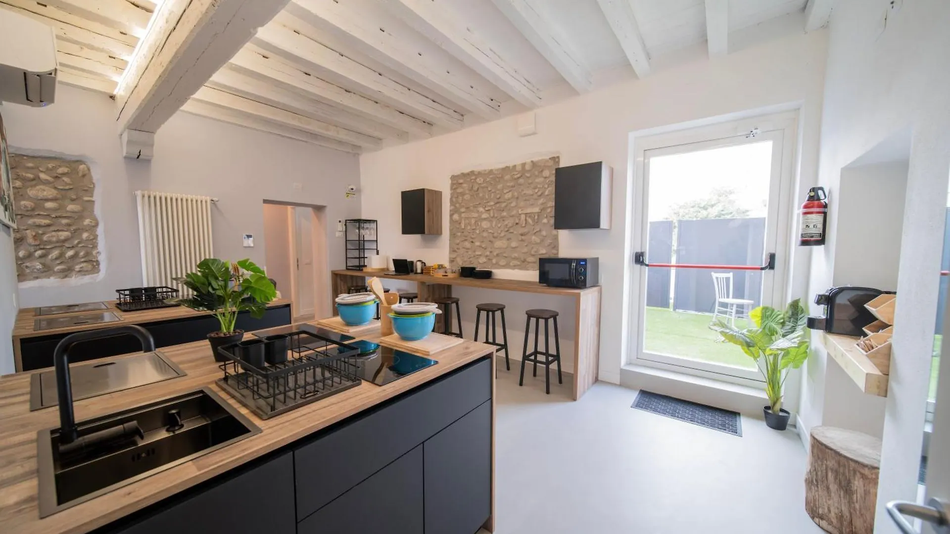 Corte Genovesa Rooms I Destiny Home فيرونا